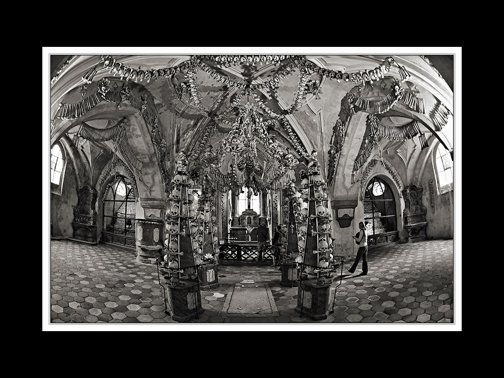 Das Beinhaus in Sedlec 03 Foto & Bild europe, czech republic, poland