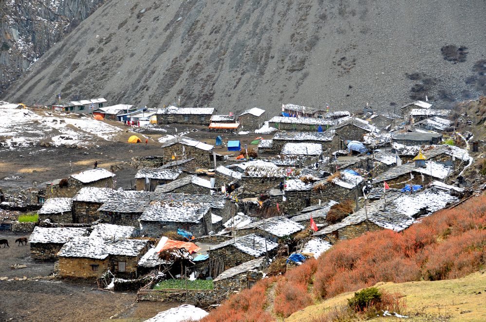 Das Bergdorf Samdo in der Manaslu-Region