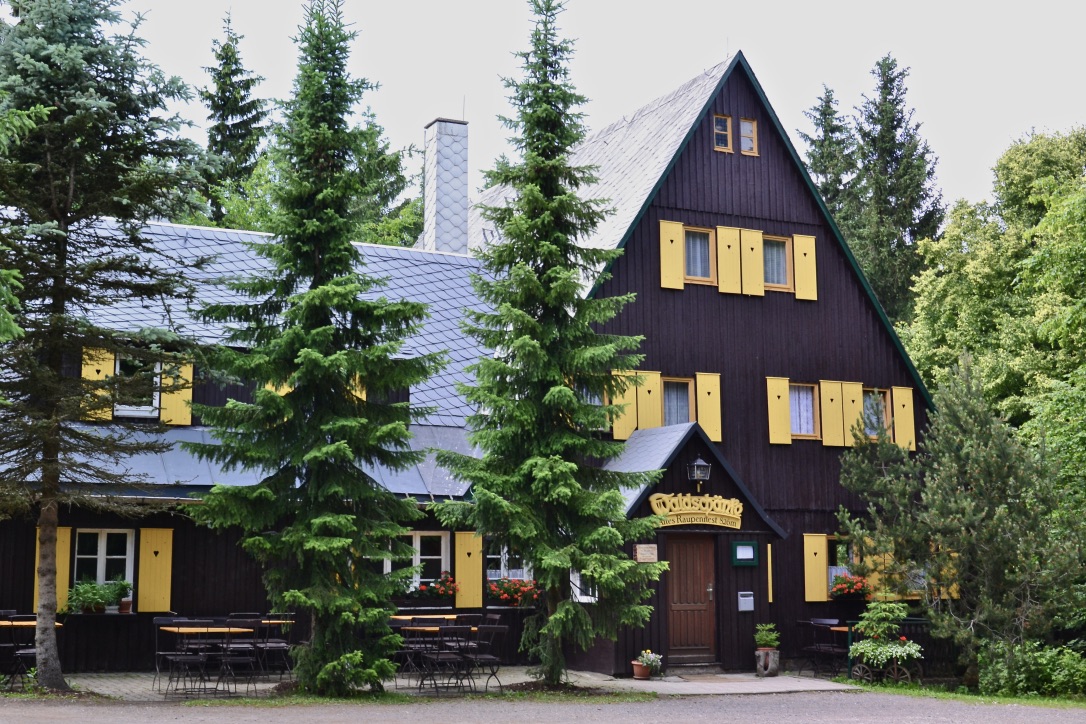 Das Berggasthaus "Altes Raupennest"…