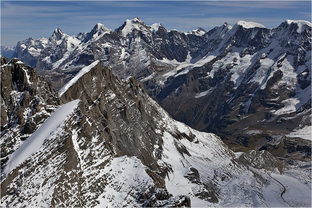 DAS BERNER DREIGESTIRN