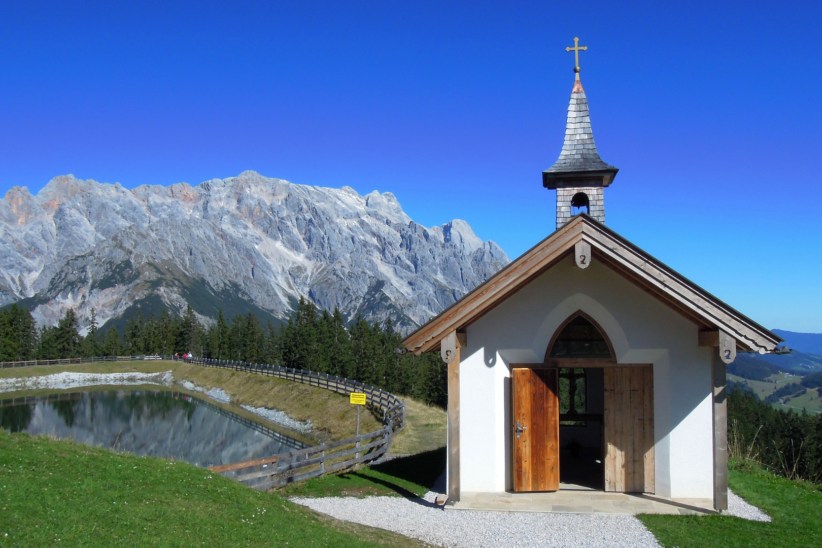 Das Bild am Sonntag - Kapelle auf der Steinbockalm - Dienten/Hkg.