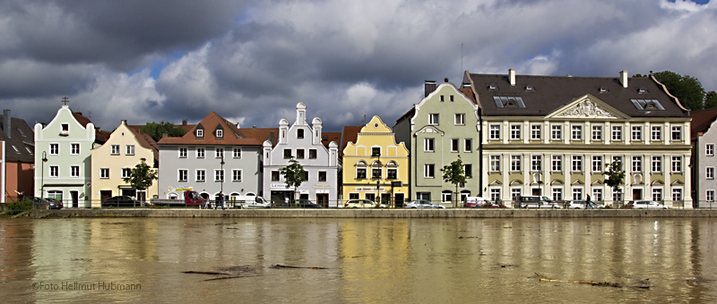 DAS BLAU EINER VERKLÄRUNG