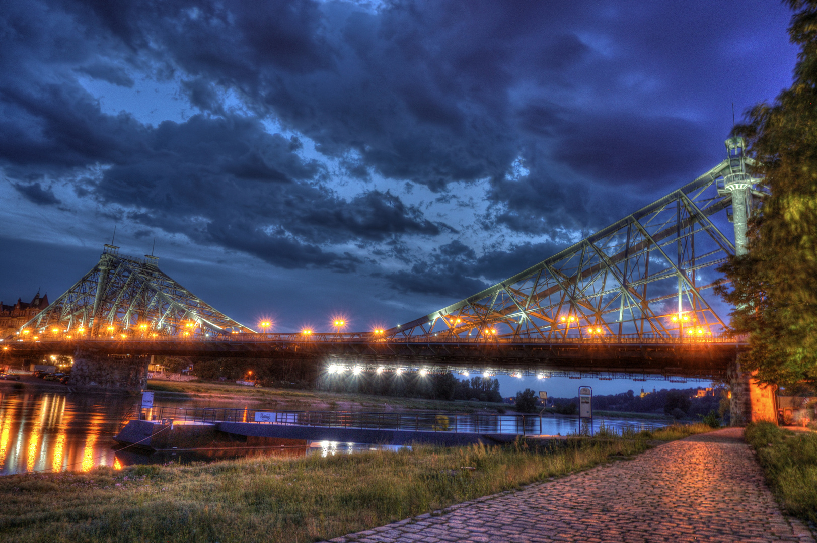 Das Blaue Wunder in Dresden