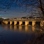 Das Bodewehr Rothenförde bei Nacht