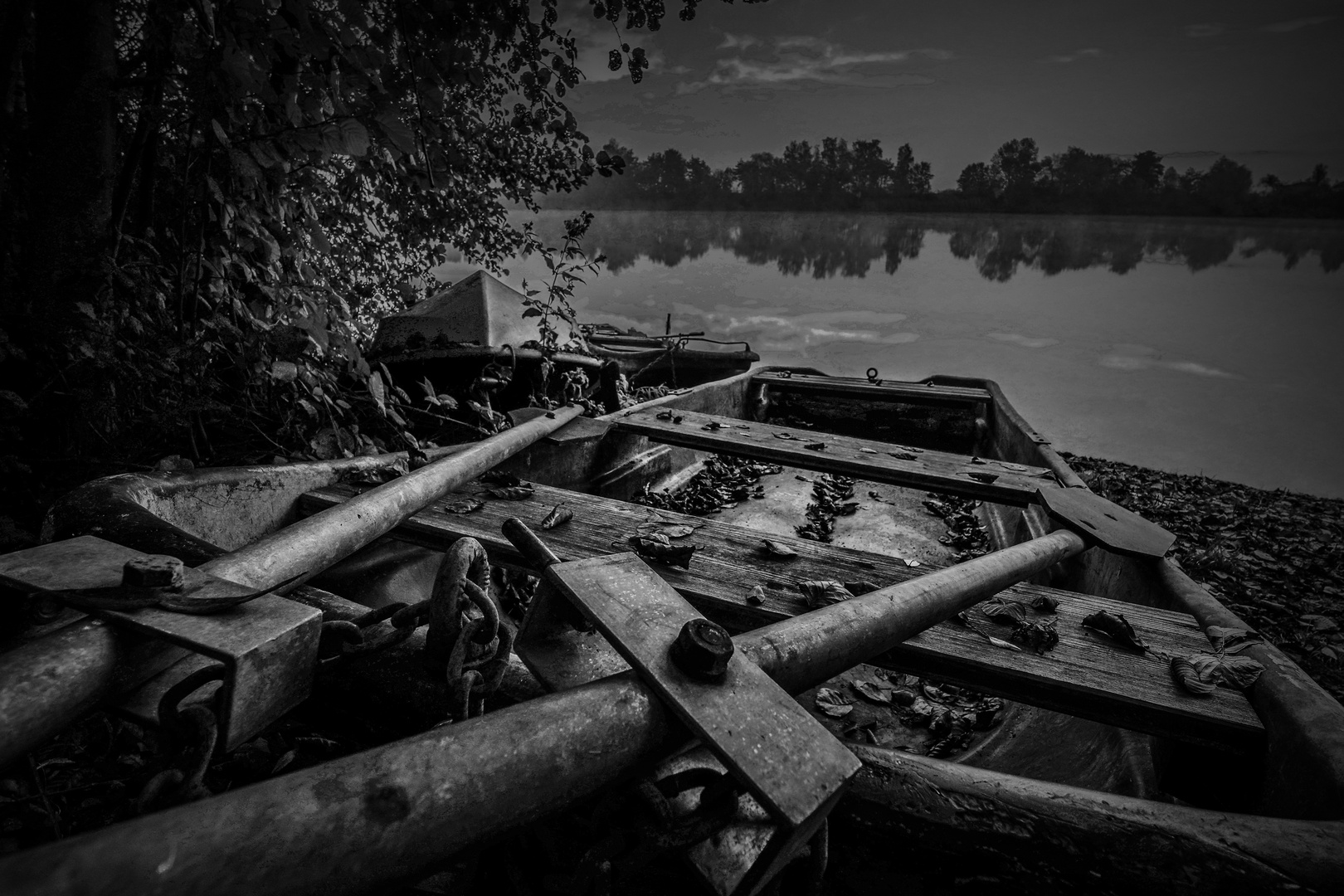 Das Boot am See I