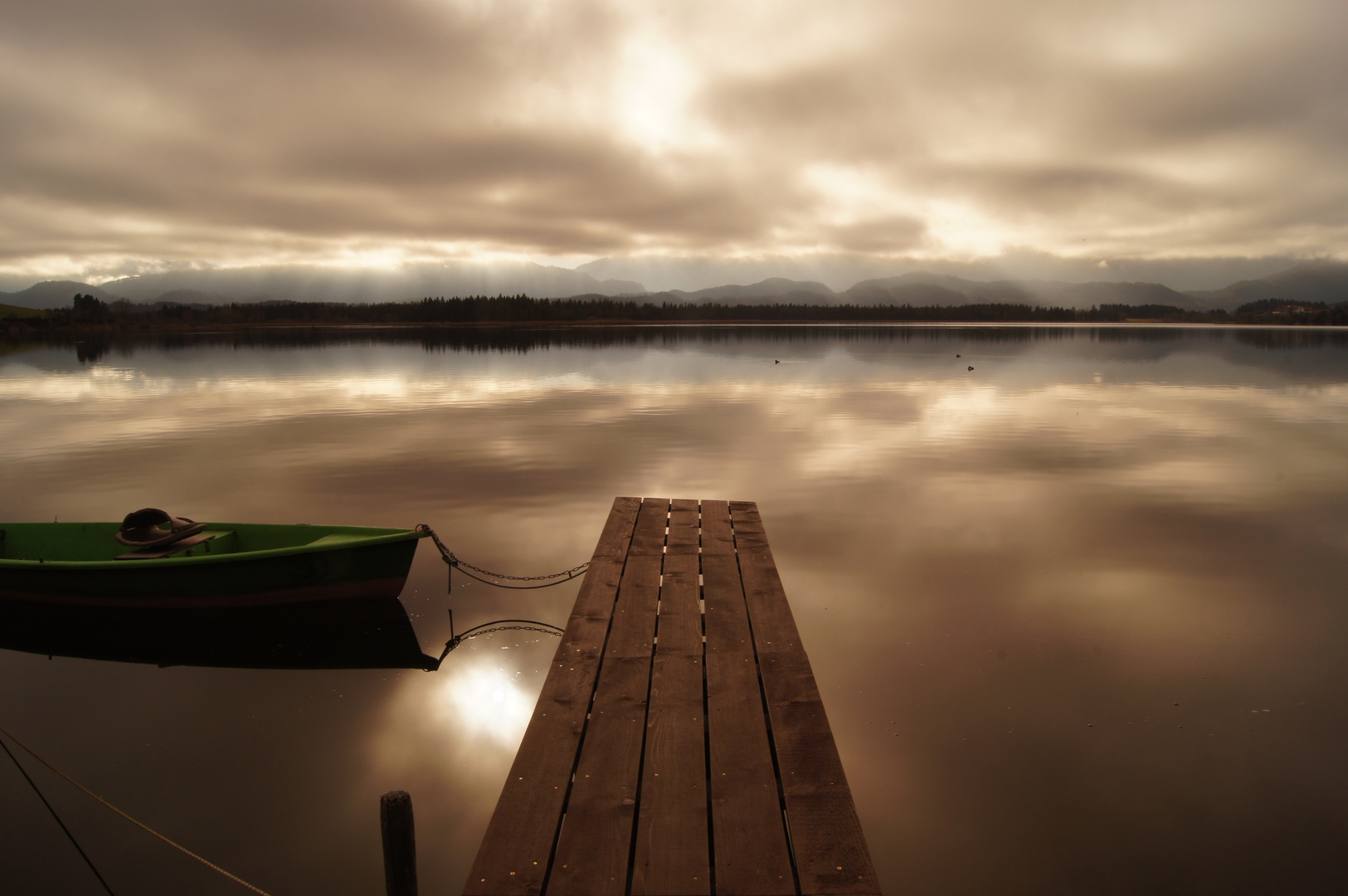 Das Boot am Steg