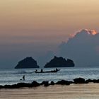 DAS BOOT IM ABENDLICHT-KOH SAMUI