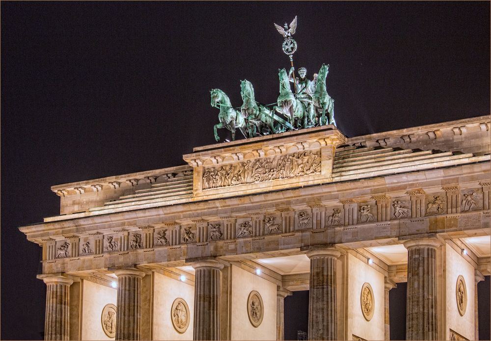 Das Brandenburger Tor am 2. Januar 2016,  7.55 Uhr