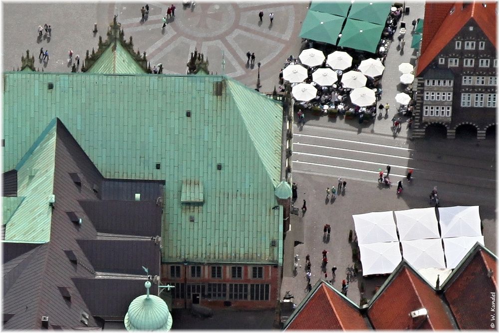 das Bremer Rathaus (Luftbild)