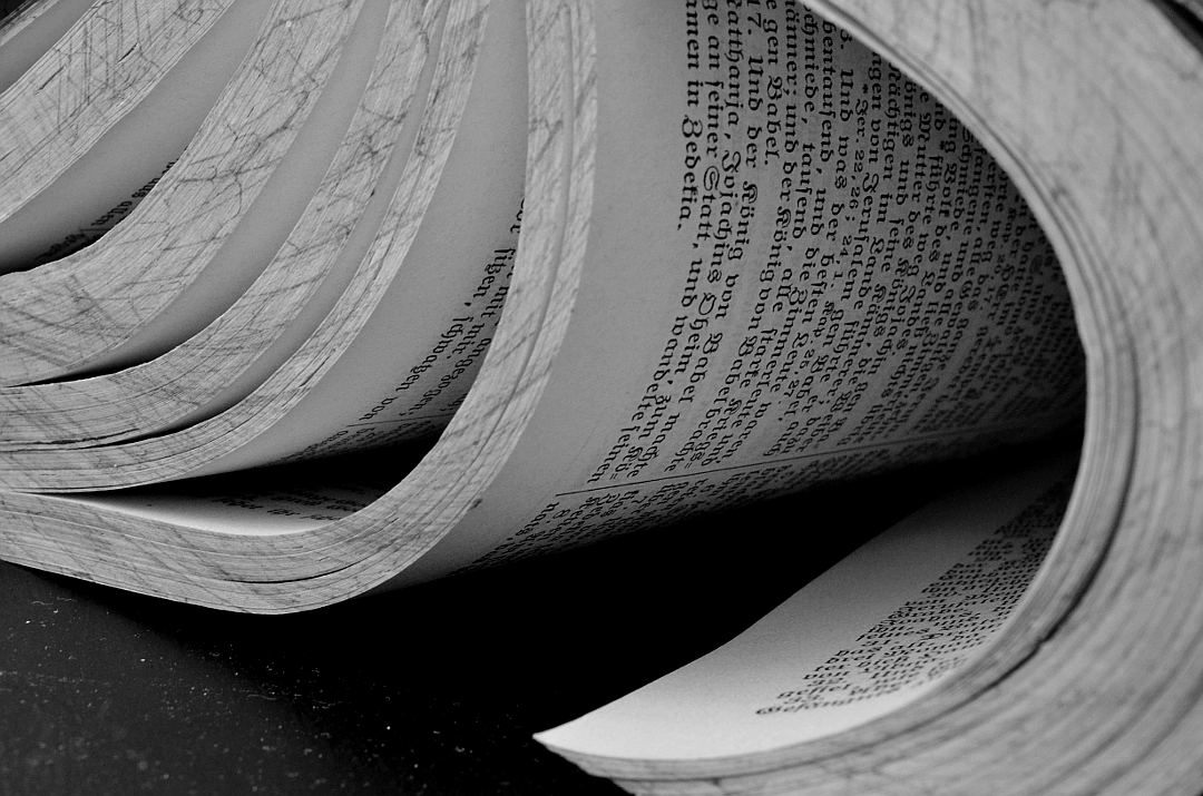 Das Buch Foto &amp; Bild | stillleben, makro, lesen Bilder auf fotocommunity