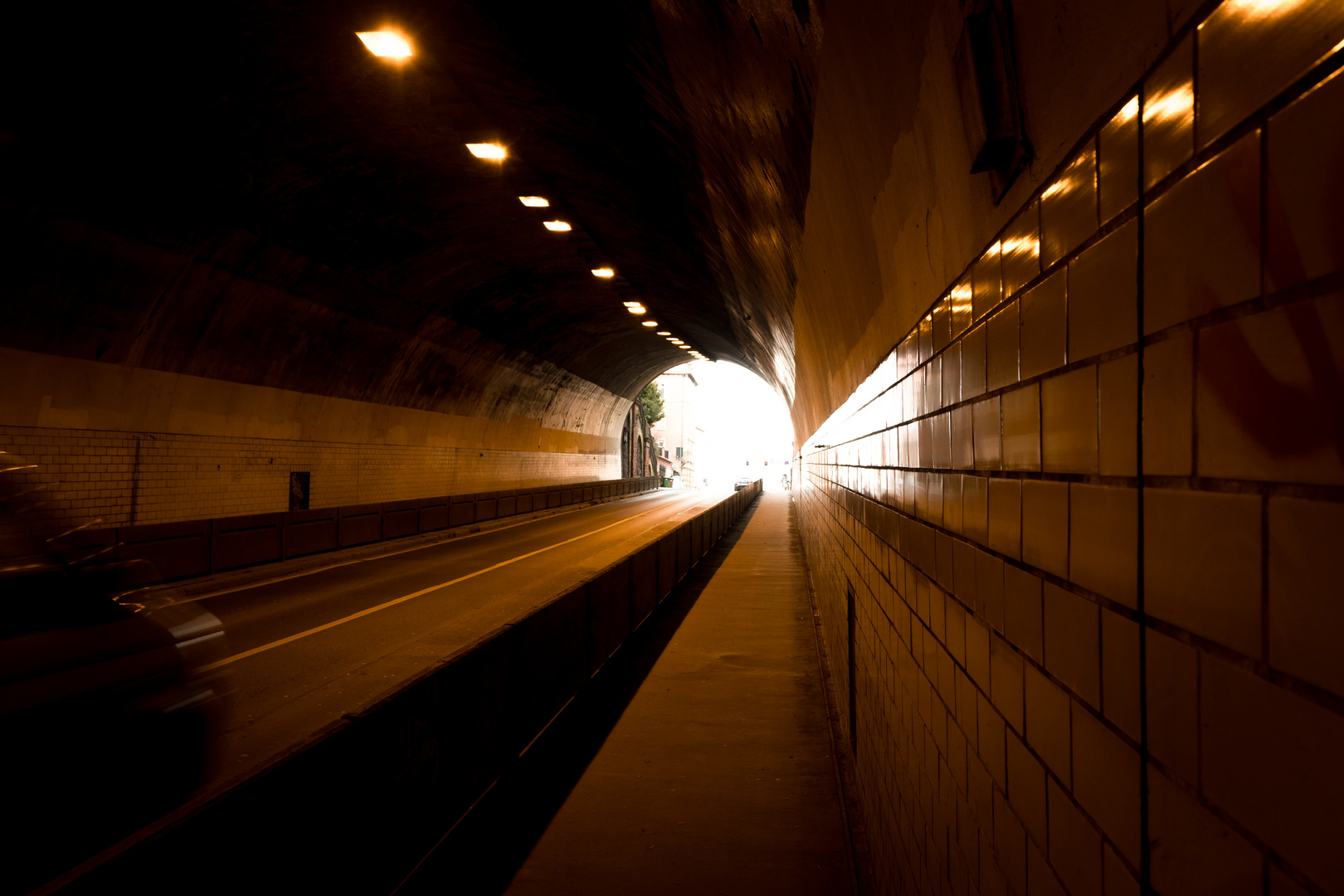 Das buchstäbliche Licht am Ende des Tunnels