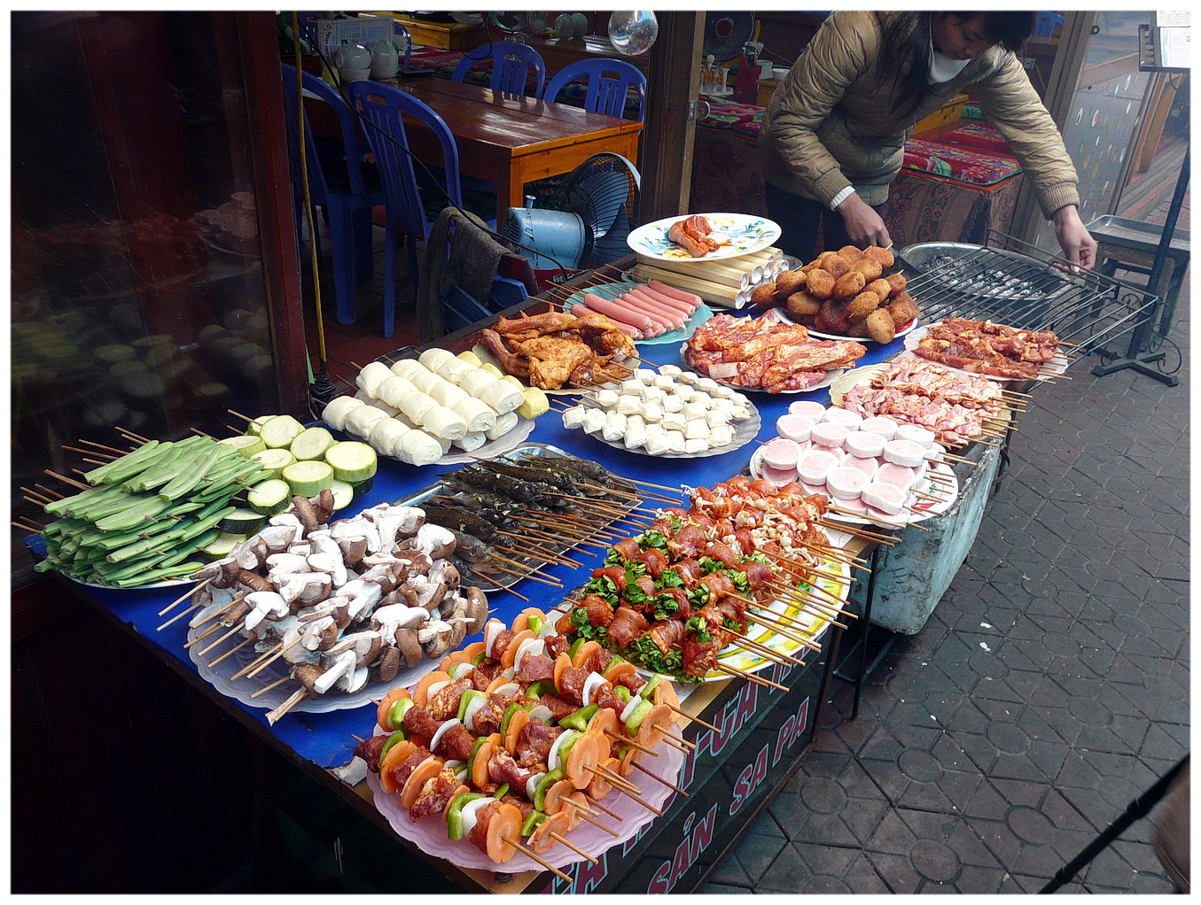 Das Buffet ist eröffnet   In Sapa/Nordvietnam