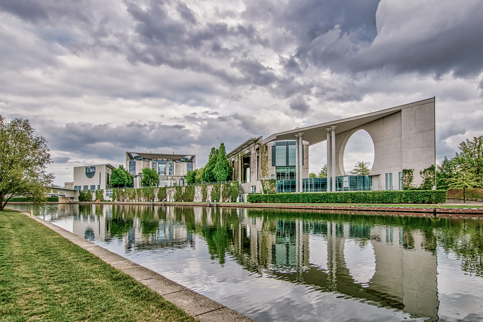 Das Bundeskanzleramt an der Spree