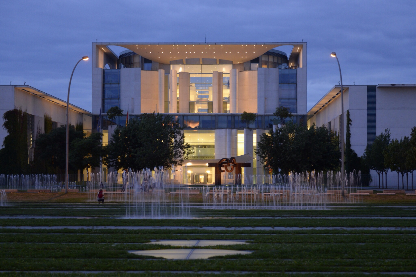 Das Bundeskanzleramt bei Nacht