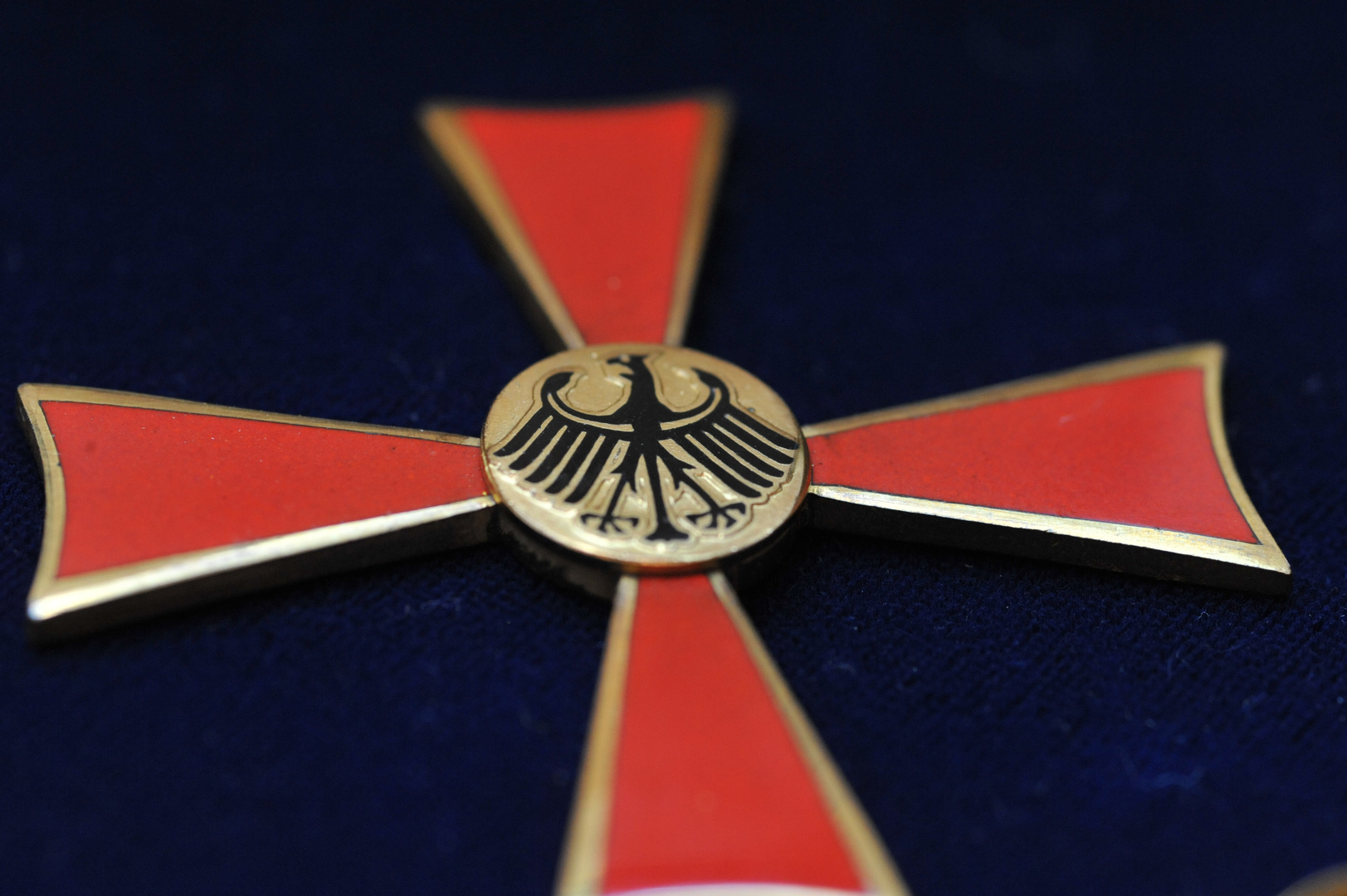 Das Bundesverdienstkreuz Foto & Bild stillleben, geld, münzen, usw