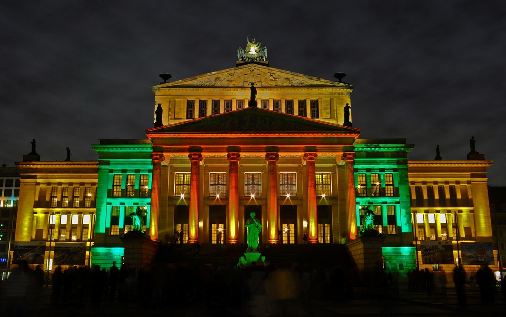 Das bunte Konzerthaus zum Festival of Lights 2009
