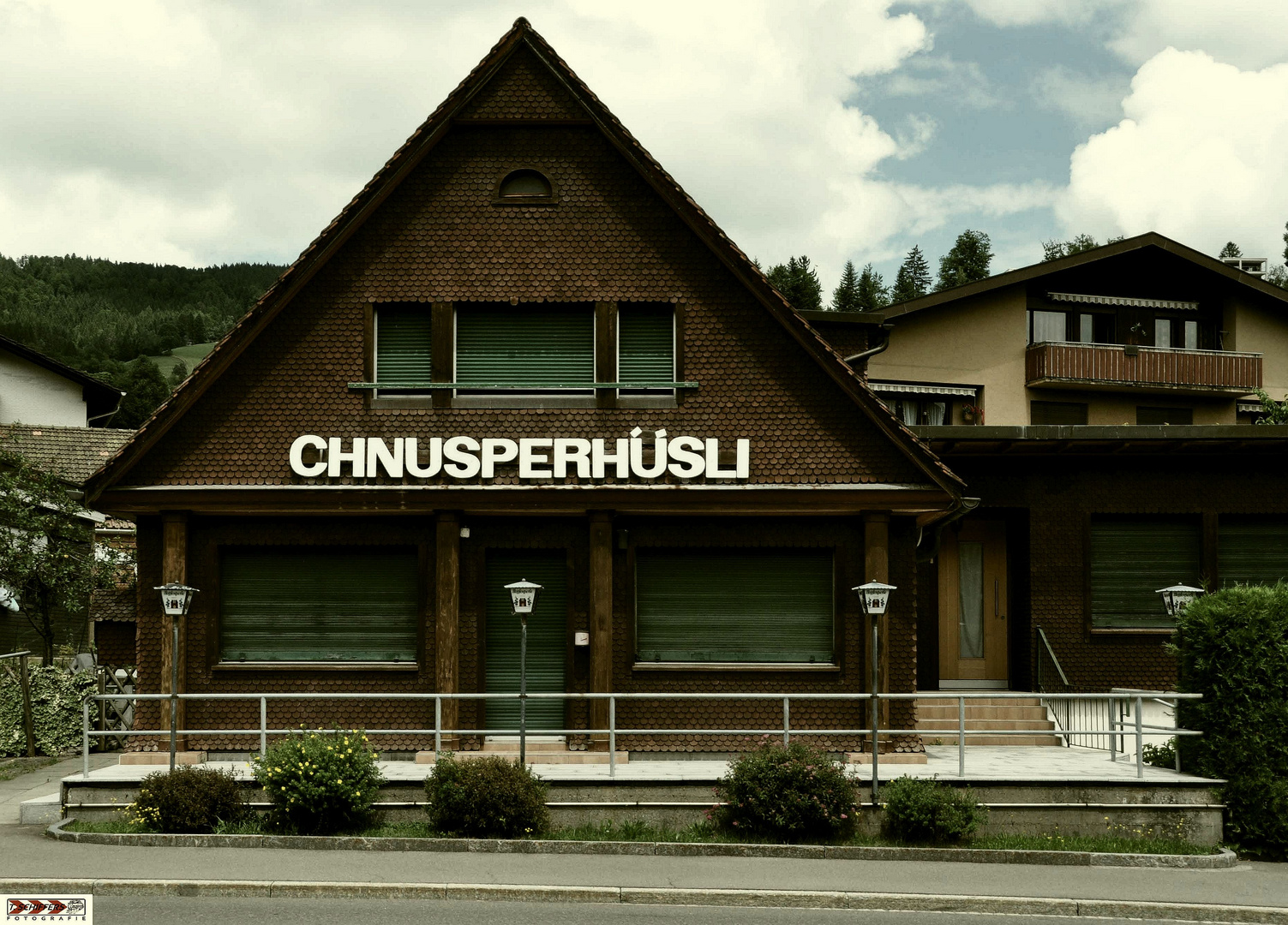 DAS CHNUSPERHÜSLI