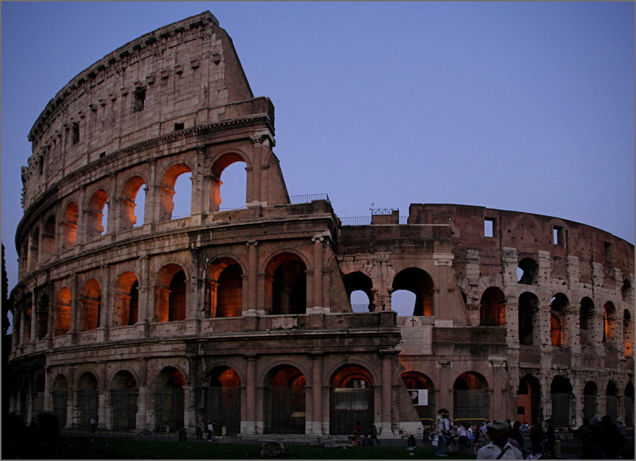 Das Colosseum am Abend