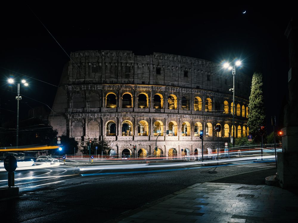 Das Colosseum bei Nacht