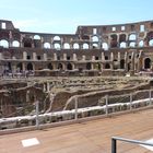Das Colosseum von Rom von innen
