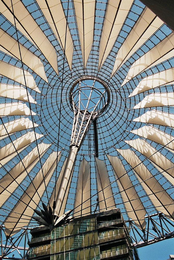 Das Dach des Potsdamer Platz in Berlin