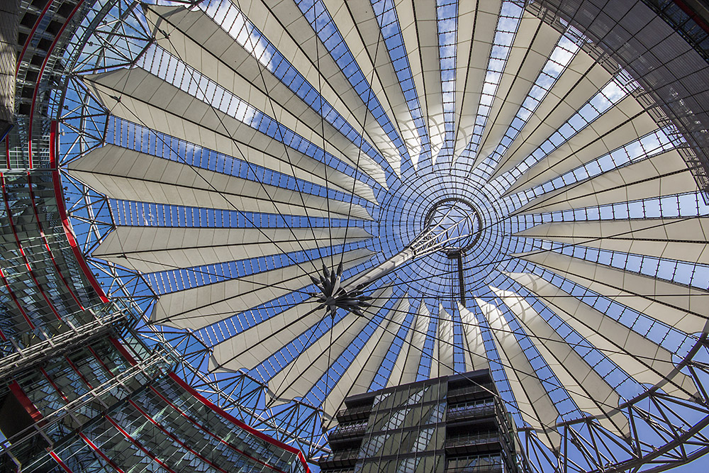 Das Dach vom Sony Center