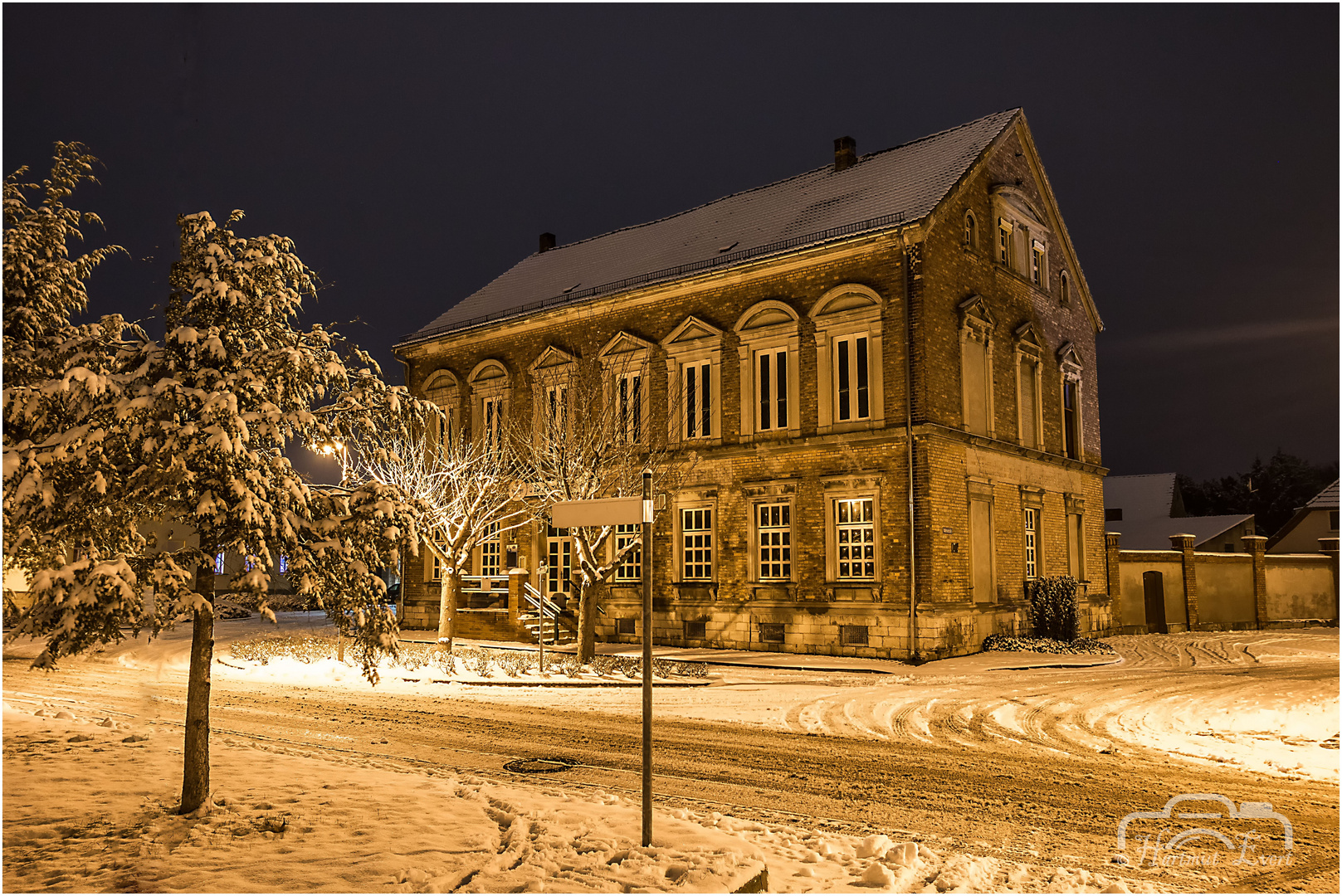 Das Deutsche Haus.....