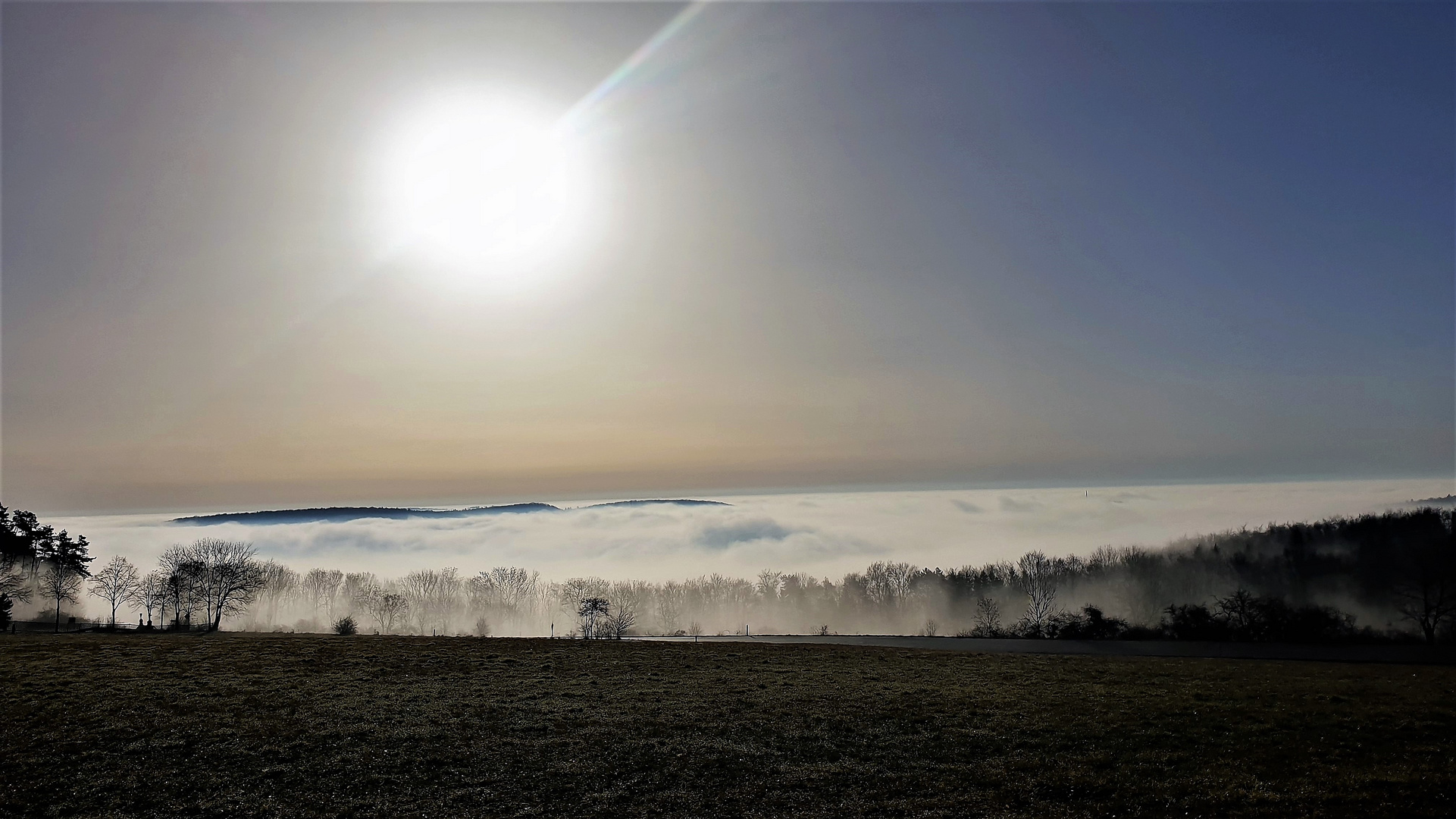 Das Dorf unter den Wolken...