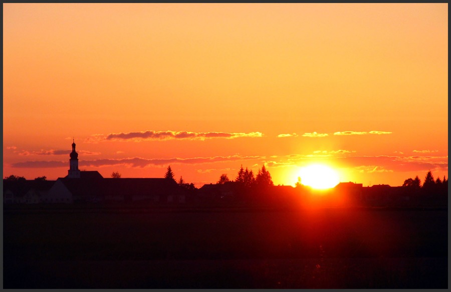 Das Dorf vor der Sonne....