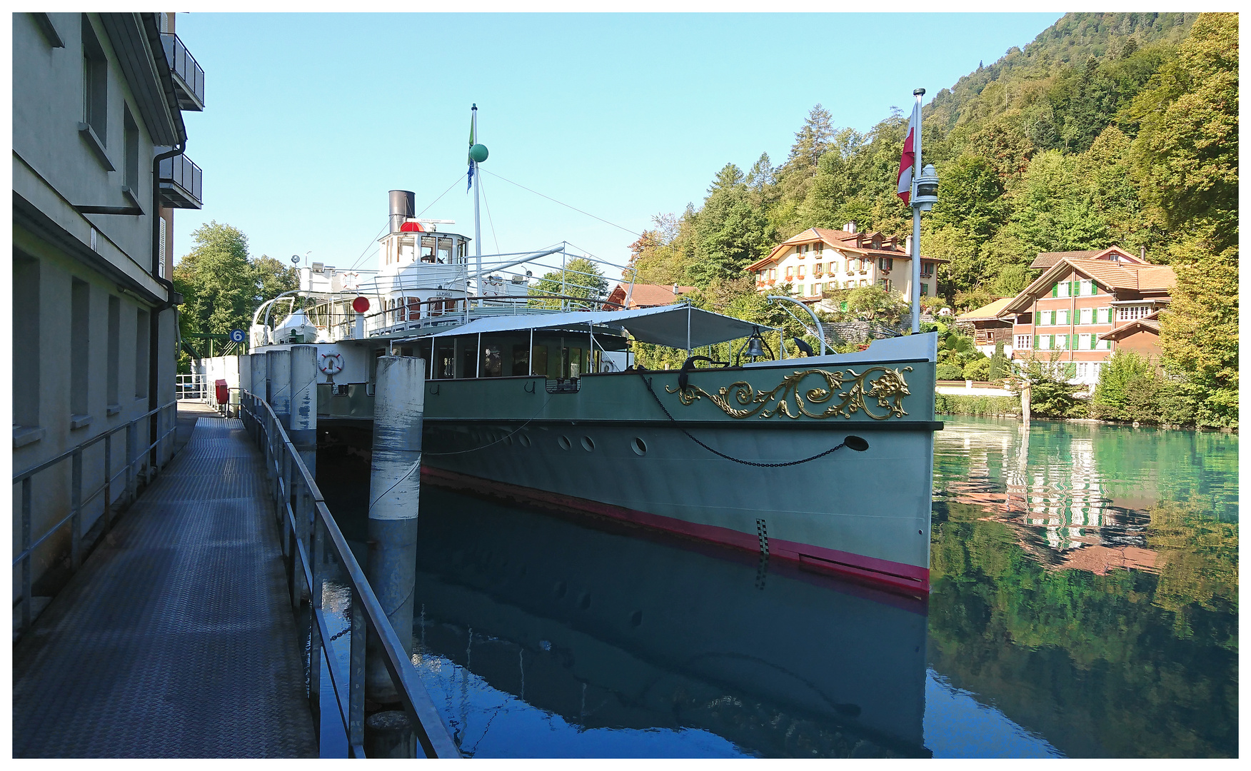 Das DS Lötschberg in Interlaken Ost