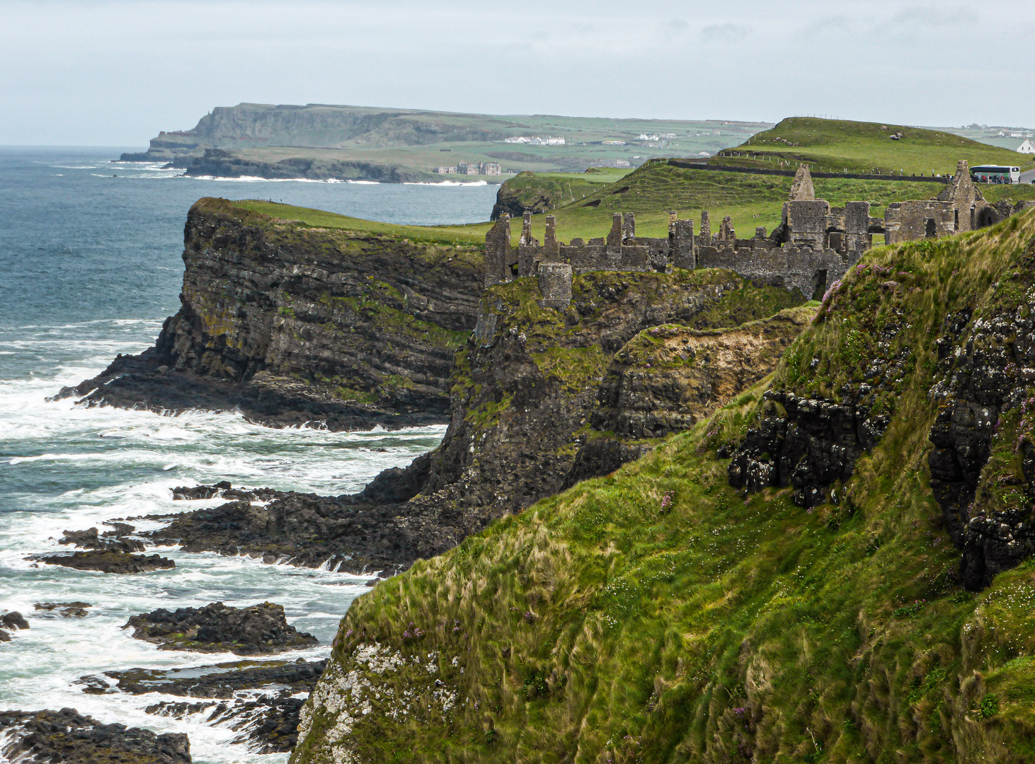 Das Dunluce Castle...