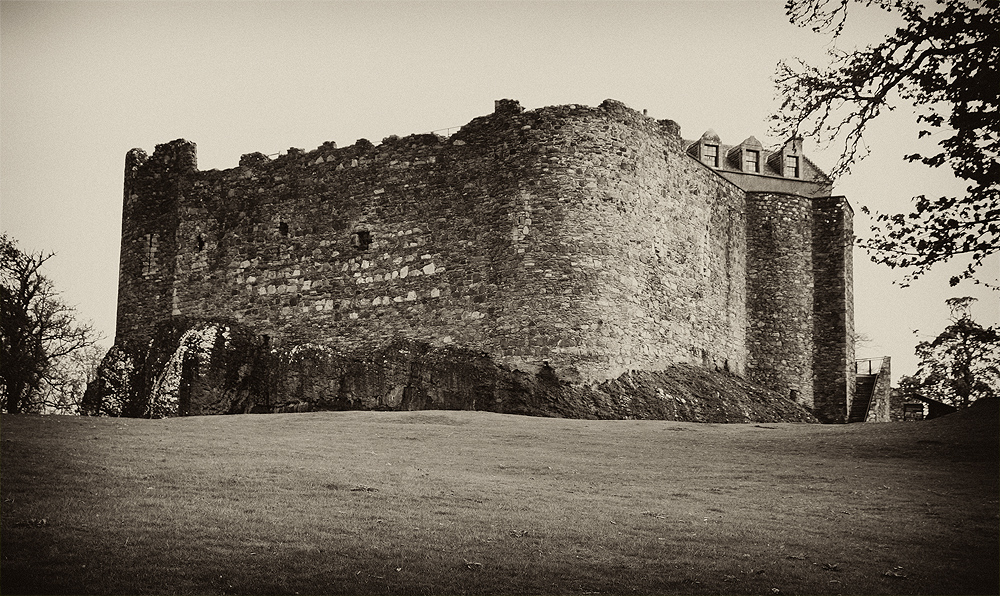 Das Dunstaffnage Castle...II...