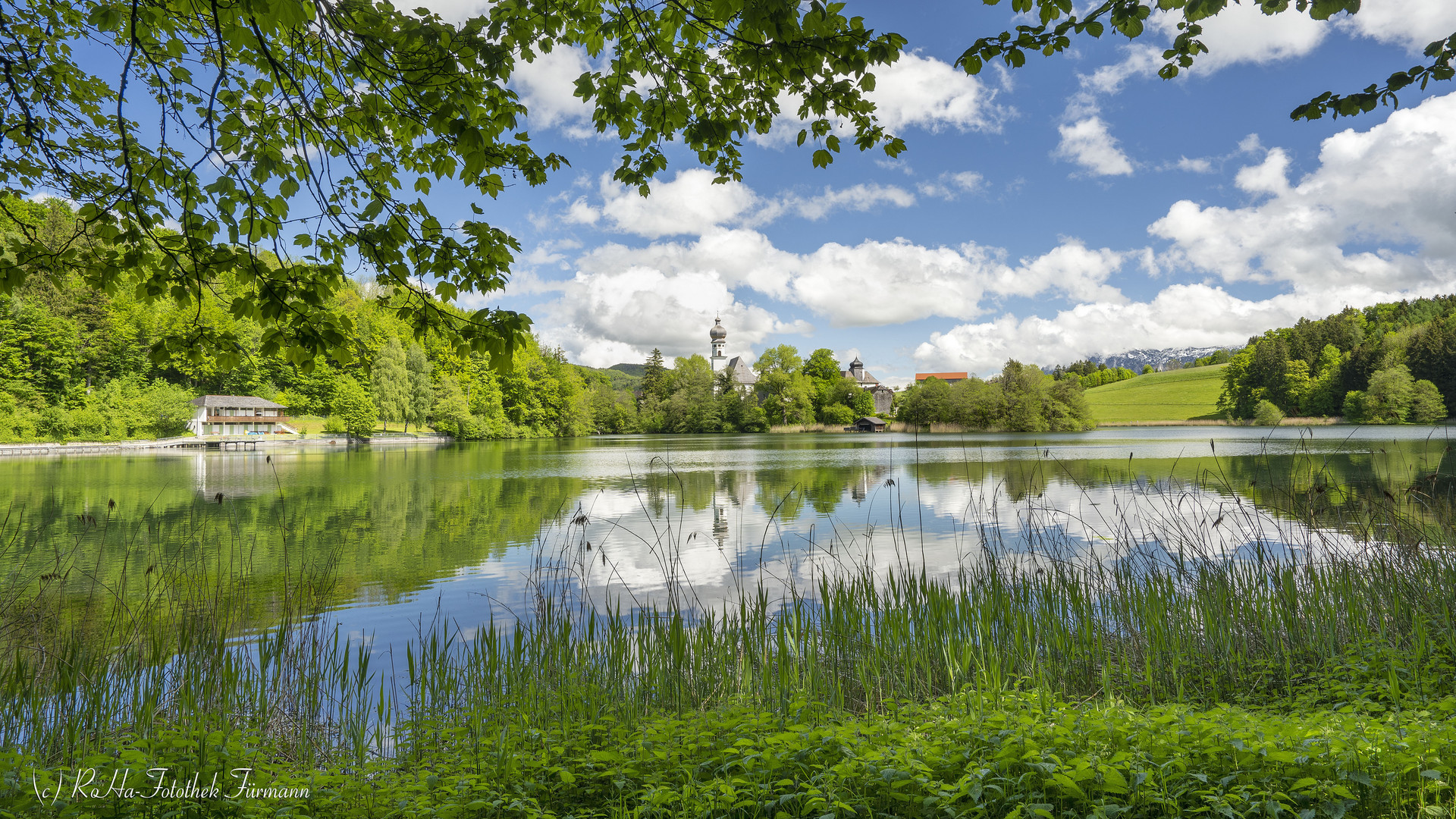 das ehem. Augustinerchorherrnstift Höglwörth am Höglwörther See