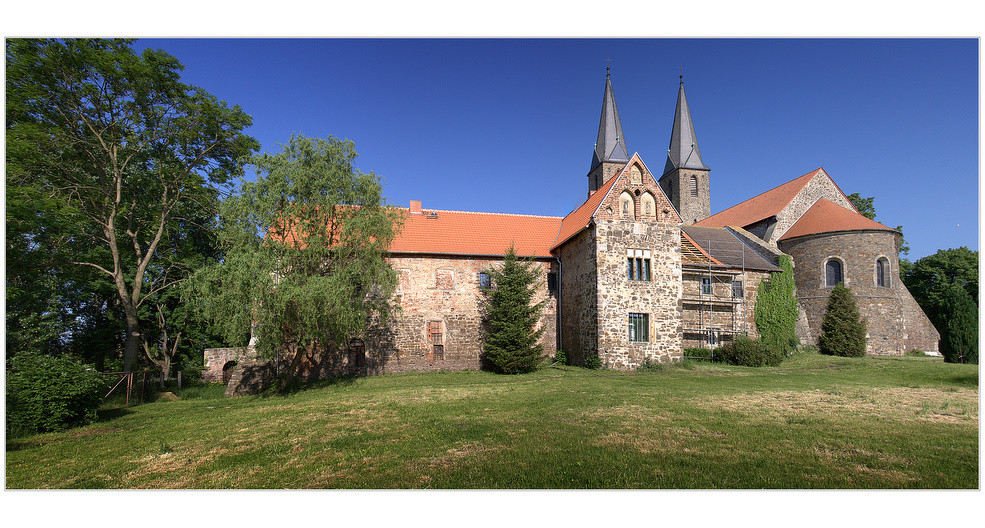 Das ehemalige Benediktinerkloster Hillersleben...