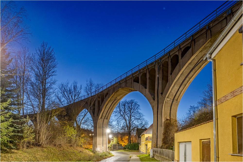 Das einzige gebogeneSchmalzgrundviadukt in Deutschland