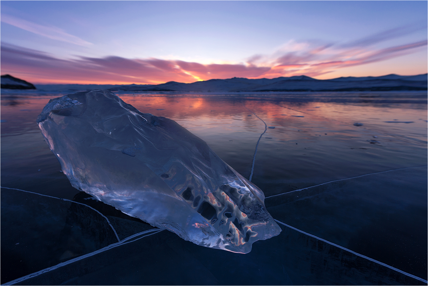 Das Eis vom Baikalsee