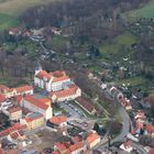 Das Eisenberger Schloss aus ca. 400 m Höhe