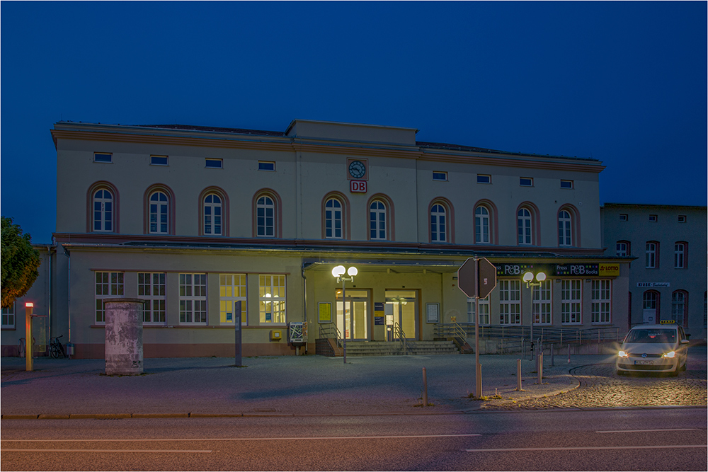 Das Empfangsgebäude des Bahnhofes Aschersleben