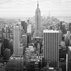 Das Empire State Building ist ein Wolkenkratzer im New Yorker Stadtteil Manhattan. Mit einer struktu