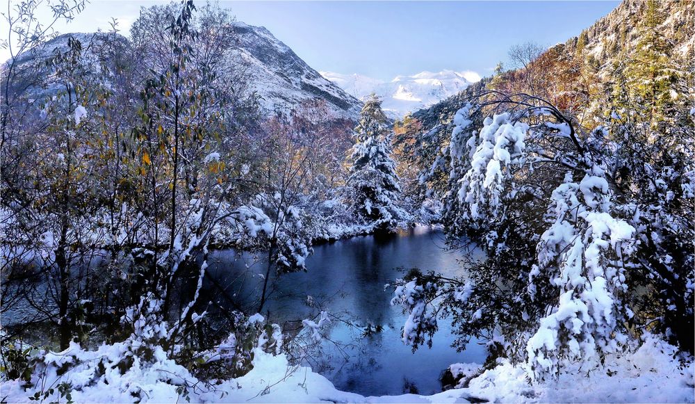 DAS ENGADIN UNTER SCHNEE