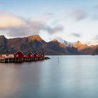 Das erste Licht über Hamnøy