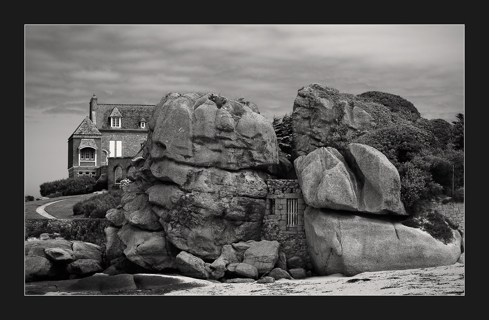 Das etwas andere "Haus zwischen den Felsen"