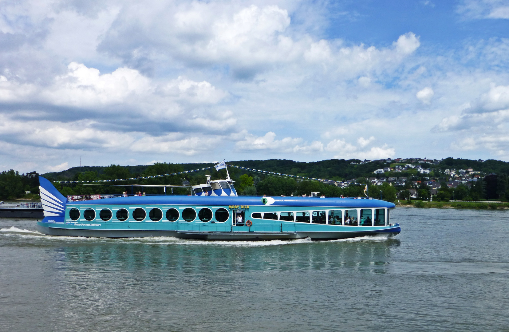 Das Fahrgastschiff "Moby Dick" ist auf dem Rhein zu Hause