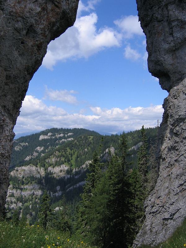 Das Felsentor Okno (dt. "Fenster") in der Niederen Tatra/Slowakei