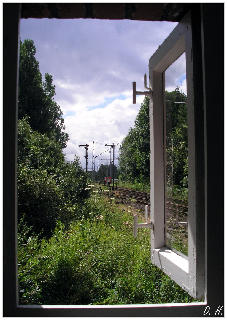 Das Fenster zum Bahnhof