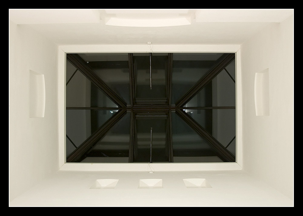 Das Fenster zum Dach Foto &amp; Bild architektur