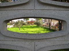 Das Fenster zum Garten / La finestra al giardino