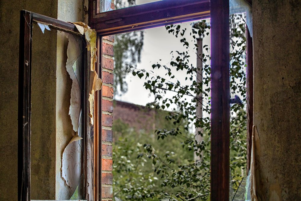 Das Fenster zum Hof Foto & Bild architektur, lost places