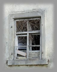 Das Fenster zur alten Mühle in Therwil.