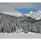 Das Fenster zur Bergspitze